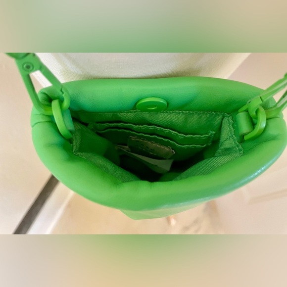 A New Day Green Crossbody Bag | 3 Compartments | NWOT - Picture 4 of 4